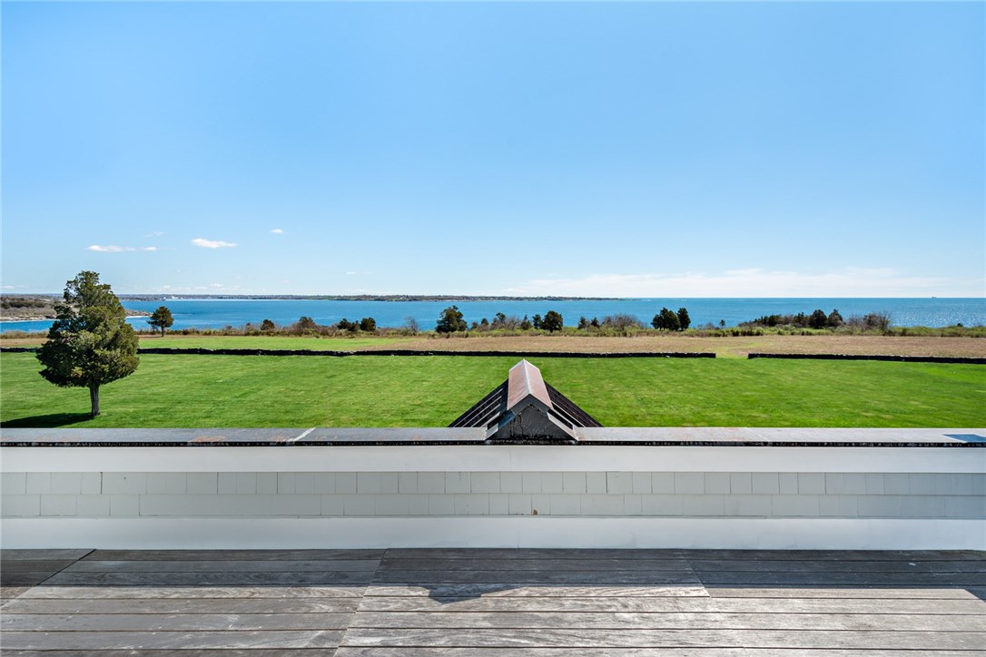 597 Beavertail Road Jamestown, RI 02835 - Photo 21 of 41