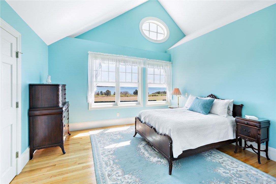 597 Beavertail Road Jamestown, RI 02835 - Photo 24 of 41