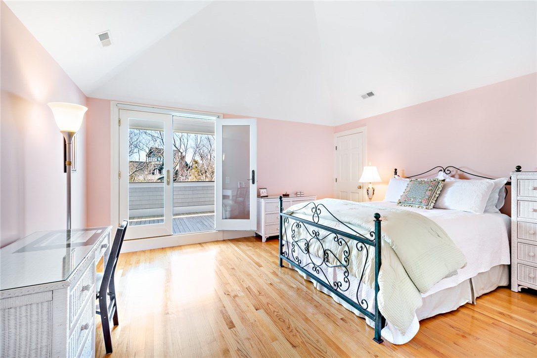 597 Beavertail Road Jamestown, RI 02835 - Photo 26 of 41