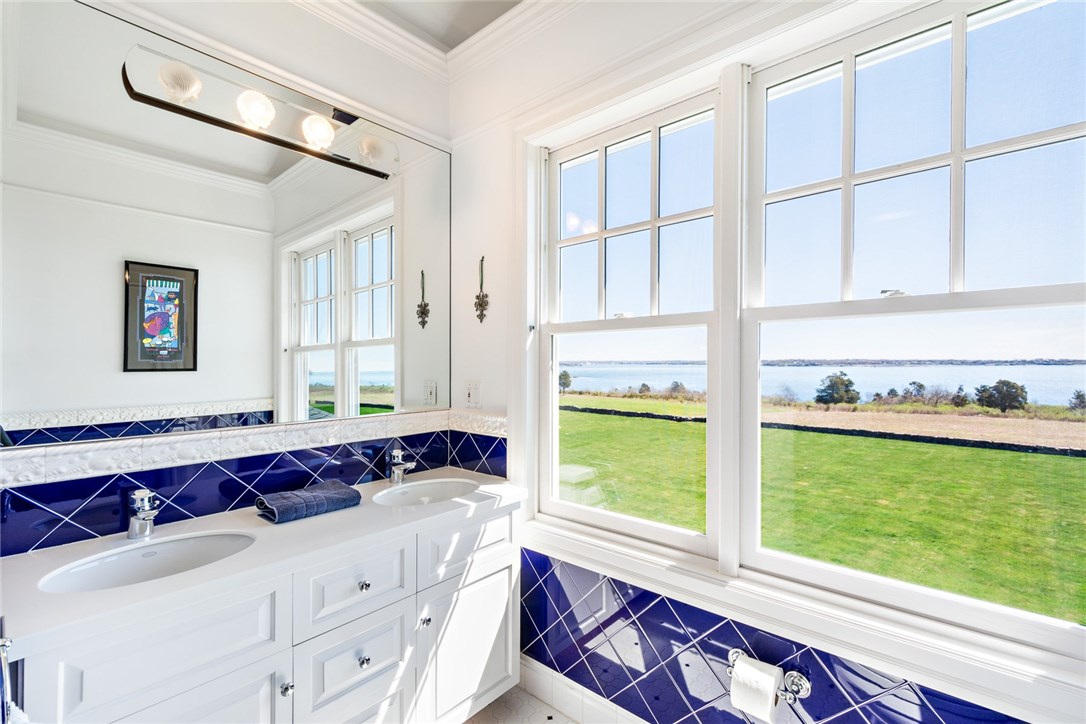 597 Beavertail Road Jamestown, RI 02835 - Photo 28 of 41