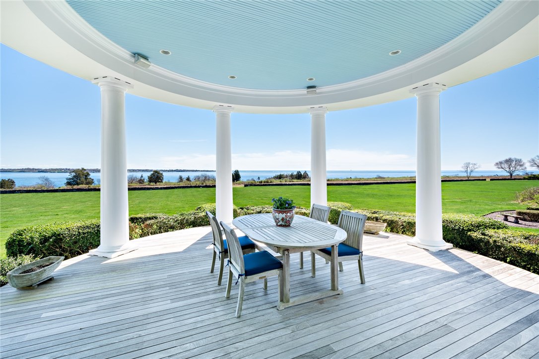 597 Beavertail Road Jamestown, RI 02835 - Photo 34 of 41