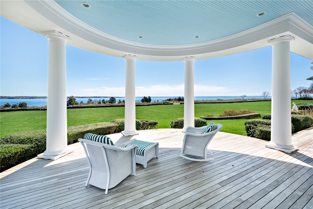 597 Beavertail Road Jamestown, RI 02835 - Photo 35 of 41