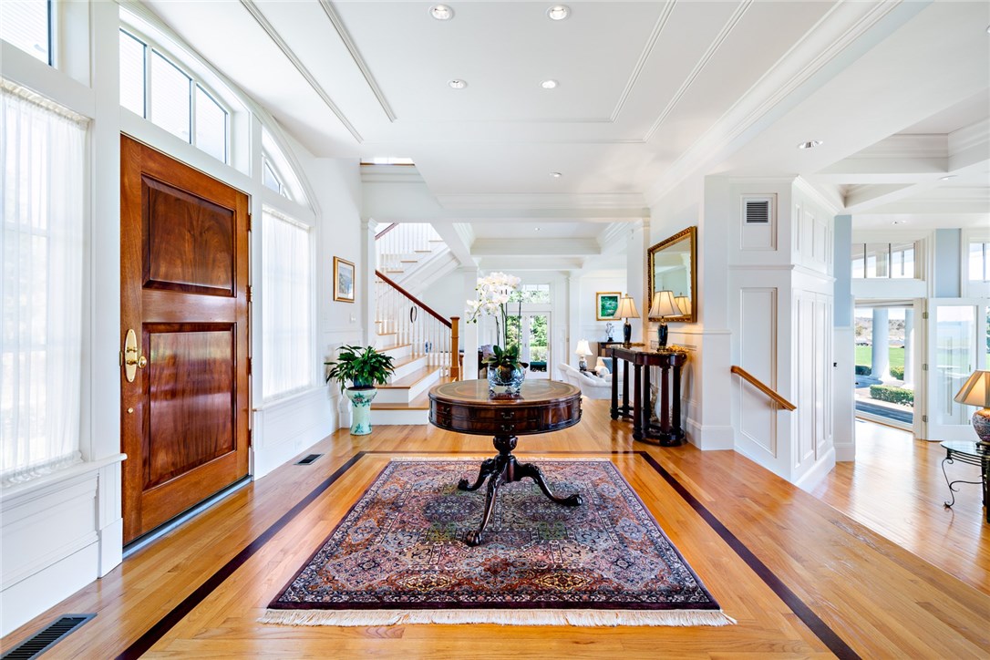 597 Beavertail Road Jamestown, RI 02835 - Photo 8 of 41