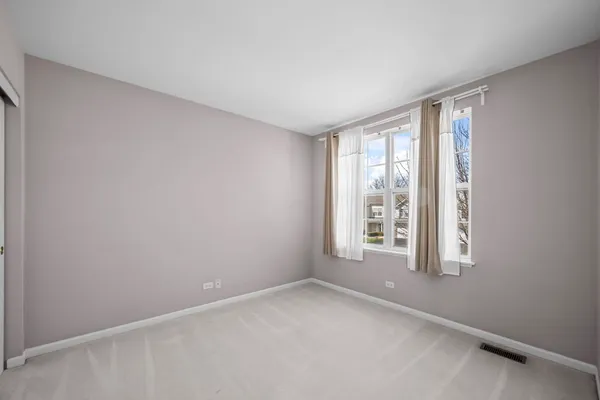 $3,000 | 1165 Windham Lane, Unit 1165, Elk Grove Village, IL 60007