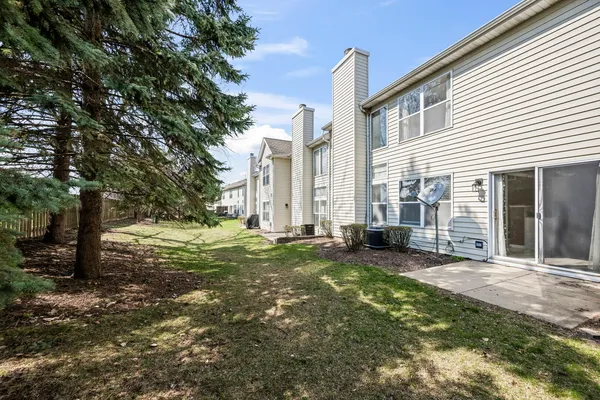 $3,000 | 1165 Windham Lane, Unit 1165, Elk Grove Village, IL 60007