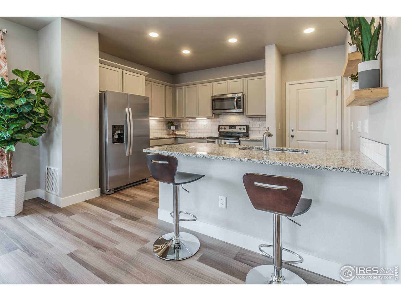 6609 4th St Road, Unit 6 Greeley, CO 80634 - Photo 3 of 29 EXAMPLE PHOTO: KITCHEN