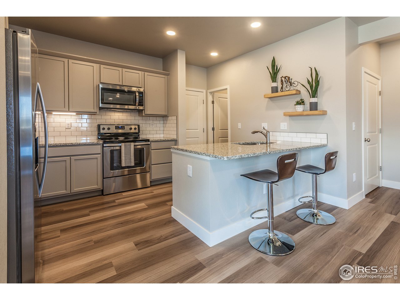 6609 4th St Road, Unit 6 Greeley, CO 80634 - Photo 7 of 29 EXAMPLE PHOTO: KITCHEN