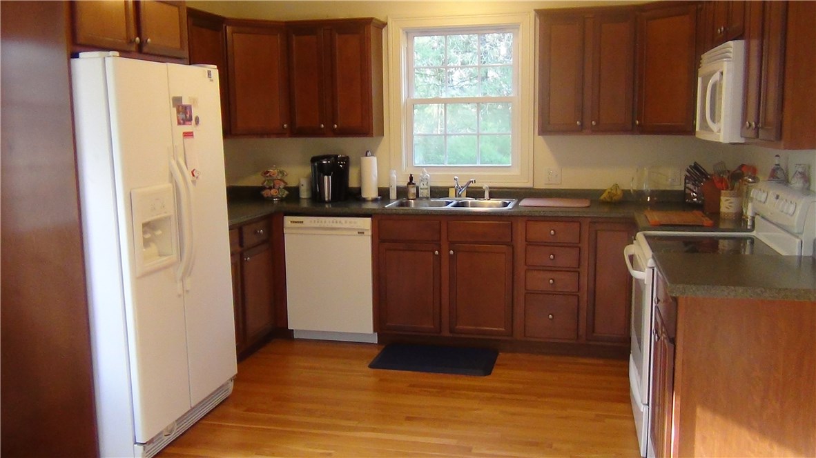 2359 Post Road South Kingstown, RI 02879 - Photo 4 of 10
