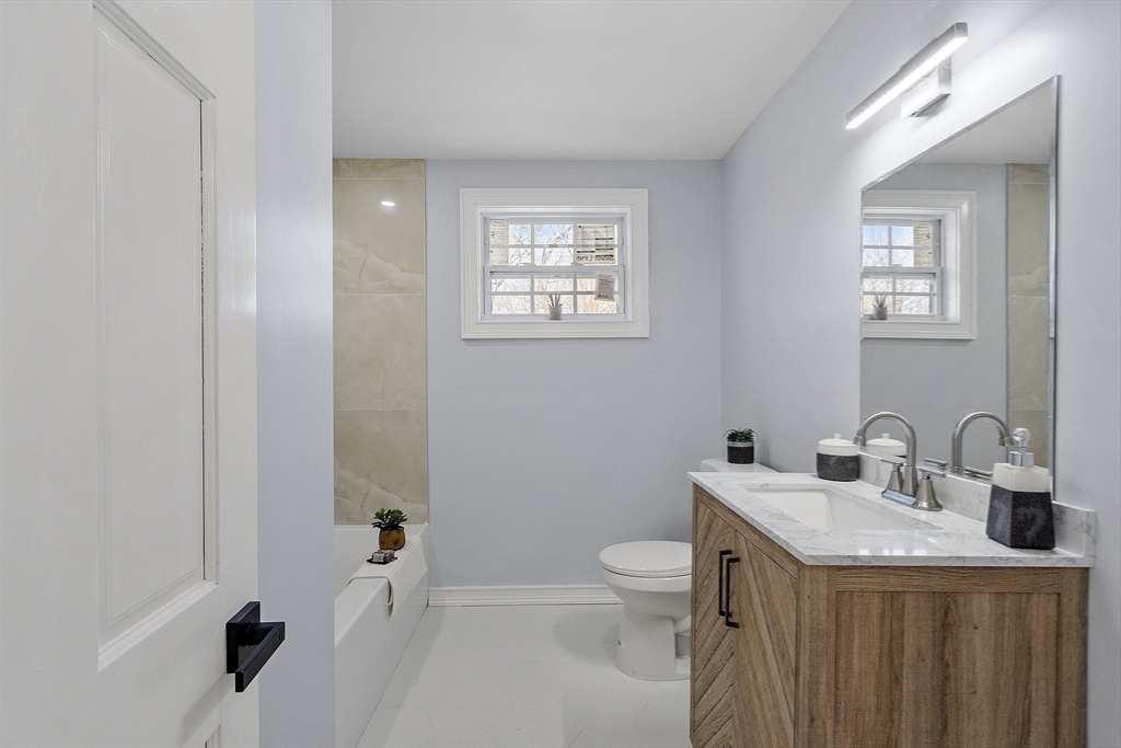 21 Davis Road Westminster, MA 01473 - Photo 18 of 32 Gallery Image 18