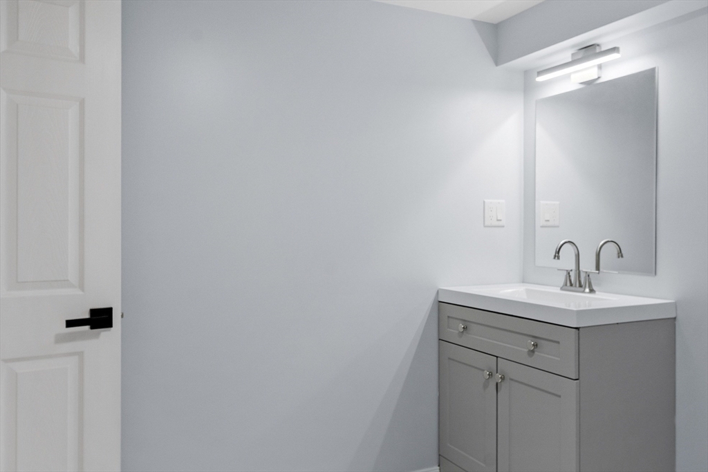 21 Davis Road Westminster, MA 01473 - Photo 27 of 32 Gallery Image 27