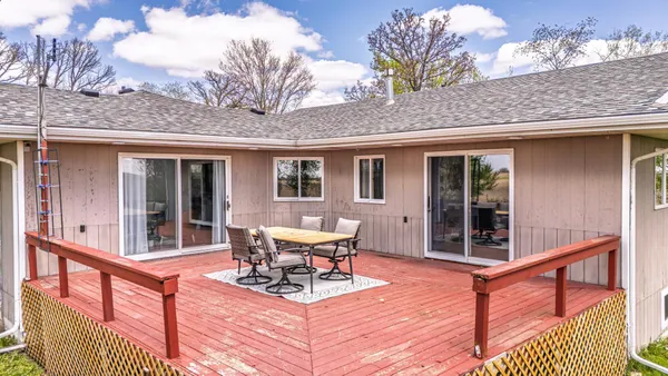 $349,900 | 55739 140th Street, Lyle, MN 55953