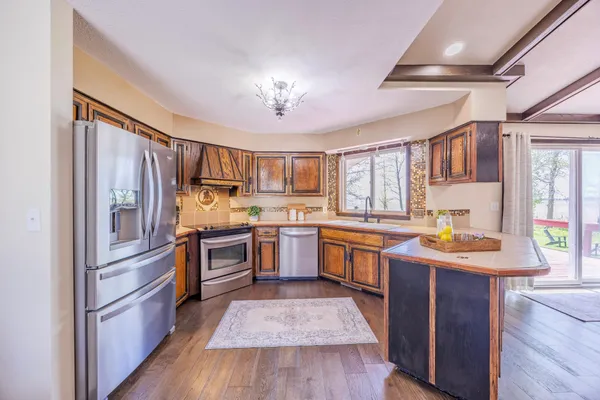 $349,900 | 55739 140th Street, Lyle, MN 55953