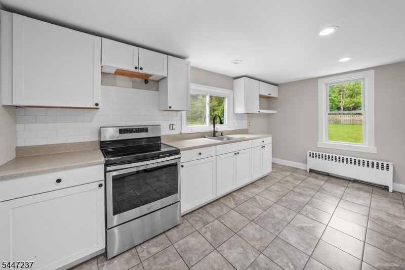 117 Mountain View Road Hillsborough, NJ 08844 - Photo 9 of 19