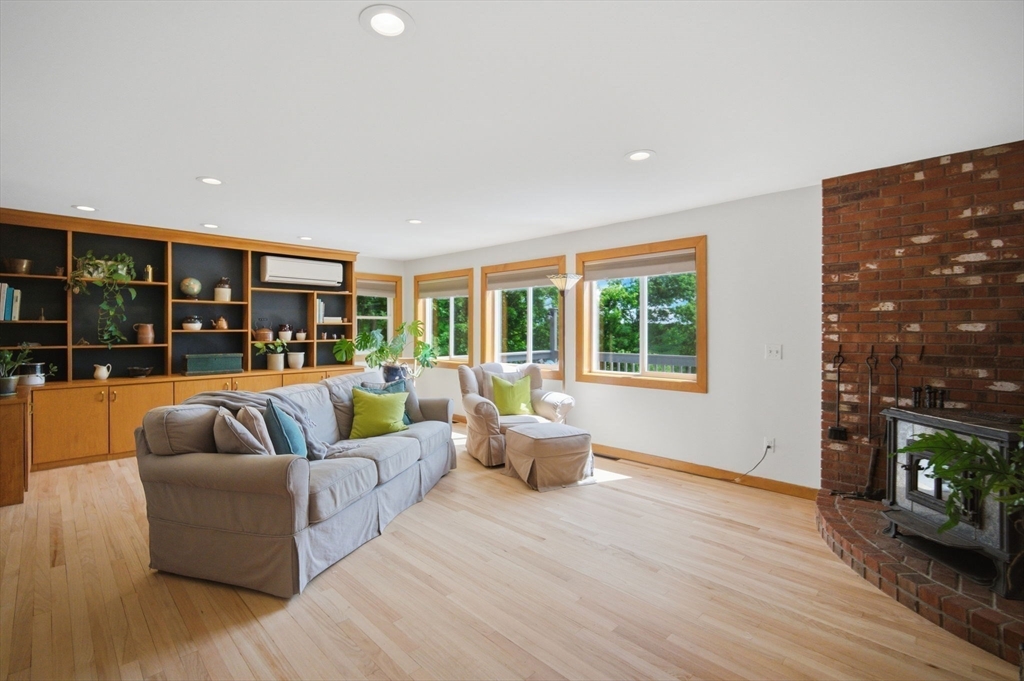 48 Birch Bluff Road Montgomery, MA 01085 - Photo 14 of 41