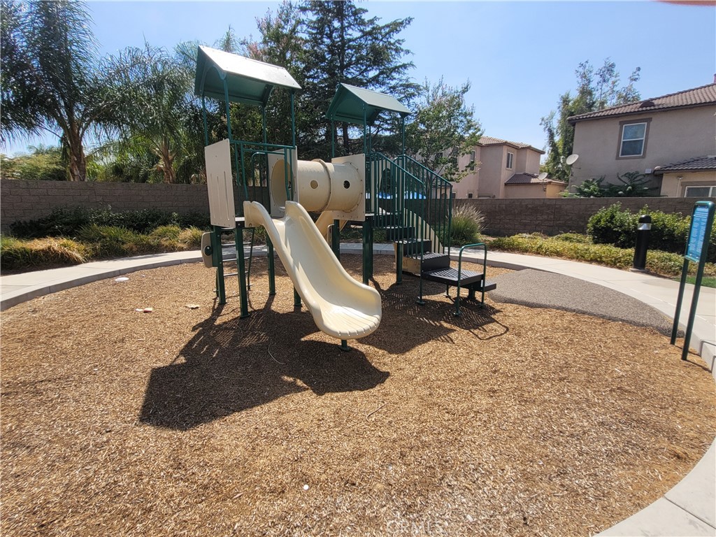 4022 Sutton Court Riverside, CA 92501 - Photo 19 of 20 Gallery Image 19