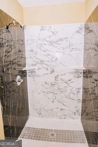 $250,000 | 3017 Albany Avenue, Waycross, GA 31503