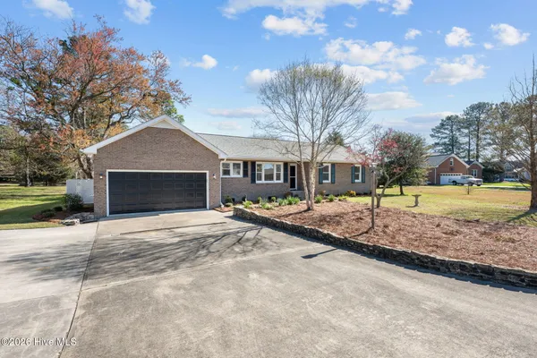 $395,000 | 6005 Brig Court, New Bern, NC 28560