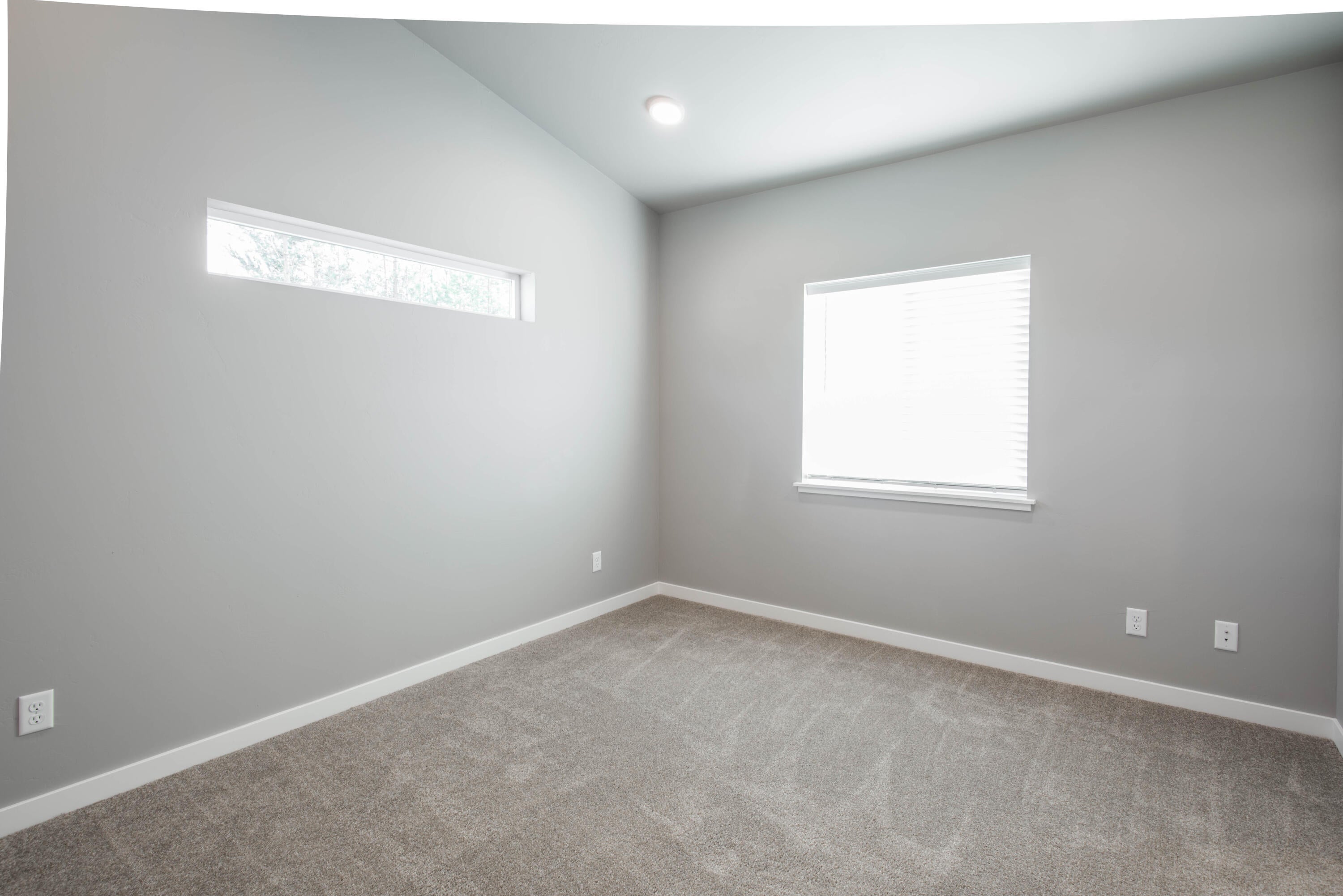 16419 Bassett Road La Pine, OR 97739 - Photo 16 of 23 Shepard - Primary bedroom 1