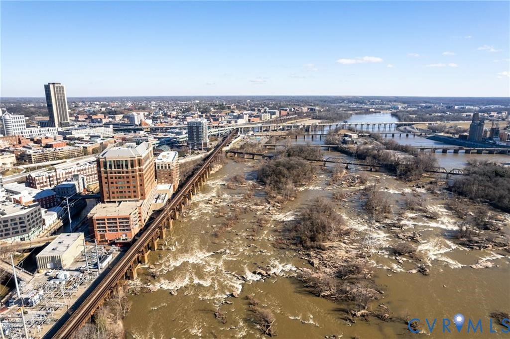 301 Virginia Street, Unit 1102 Richmond, VA 23219 - Photo 28 of 28 a view of a city