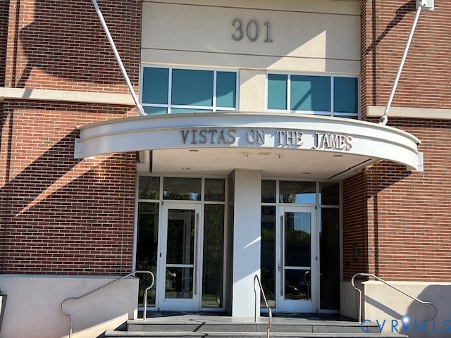 301 Virginia Street, Unit 1102 Richmond, VA 23219 - Photo 3 of 28 a view of a building with a window
