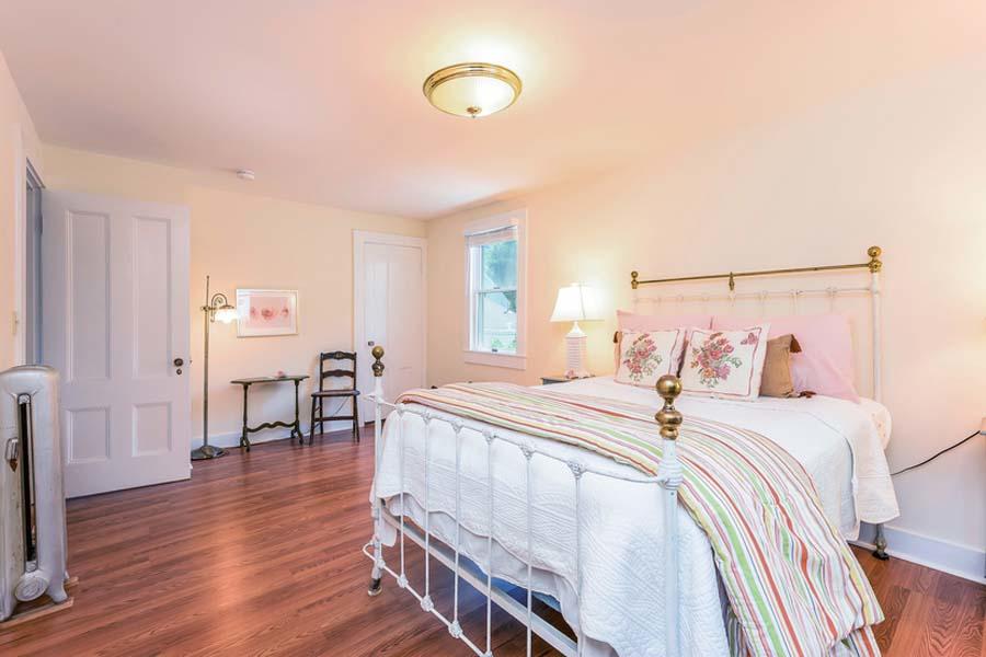 1112 Queen Anne Road Harwich, MA 02645 - Photo 19 of 45 039-photo-bedroom-9241040