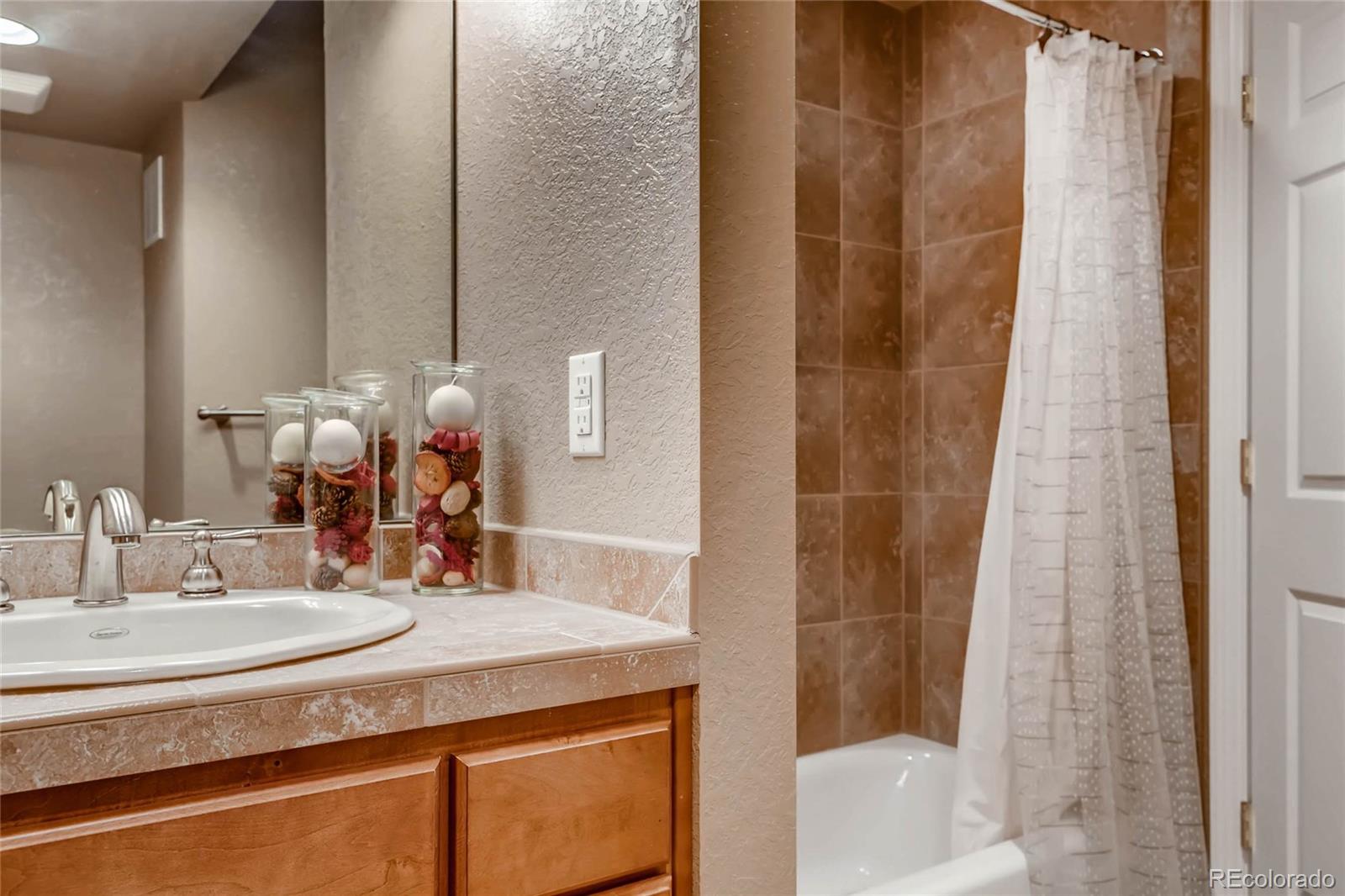10528 Weathersfield Way Highlands Ranch, CO 80129 - Photo 25 of 33 Gallery Image 25
