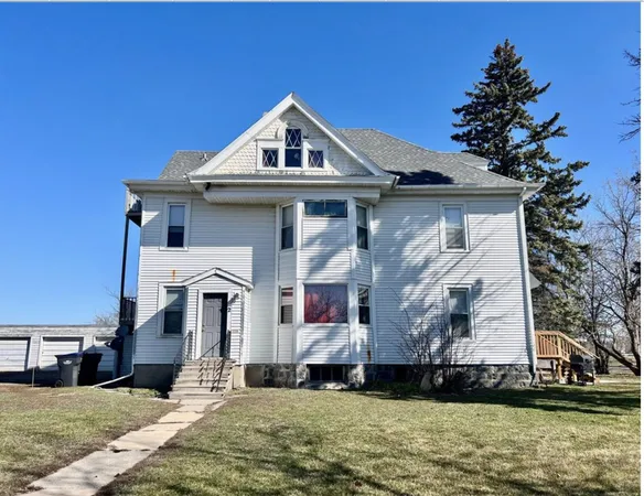 $195,000 | 305 3rd Street North, Breckenridge, MN 56520