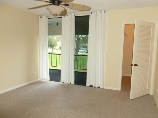 $350,000 | 20 Southeast Turtle Creek Drive, Unit F, Tequesta, FL 33469
