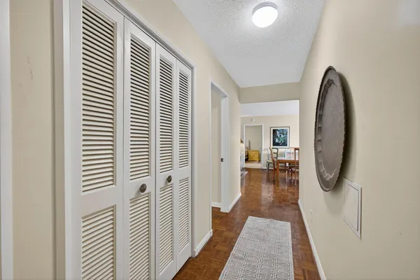 $350,000 | 20 Southeast Turtle Creek Drive, Unit F, Tequesta, FL 33469