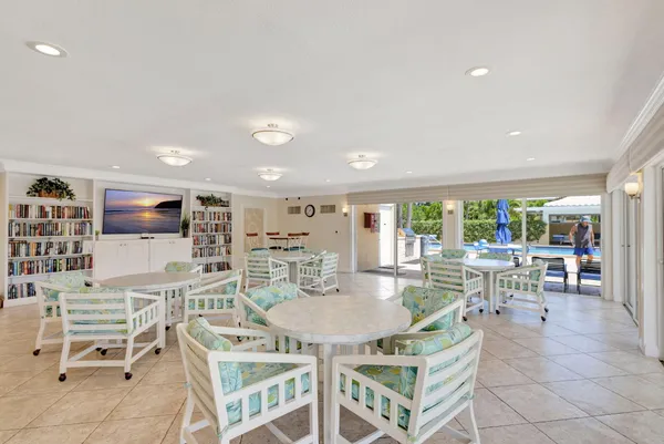 $350,000 | 20 Southeast Turtle Creek Drive, Unit F, Tequesta, FL 33469