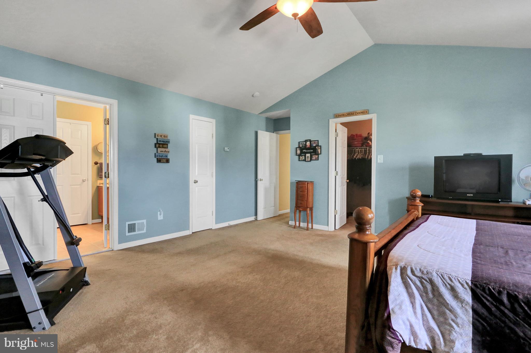12459 Pittman Road Mercersburg, PA 17236 - Photo 16 of 27 Bedroom (Master)
