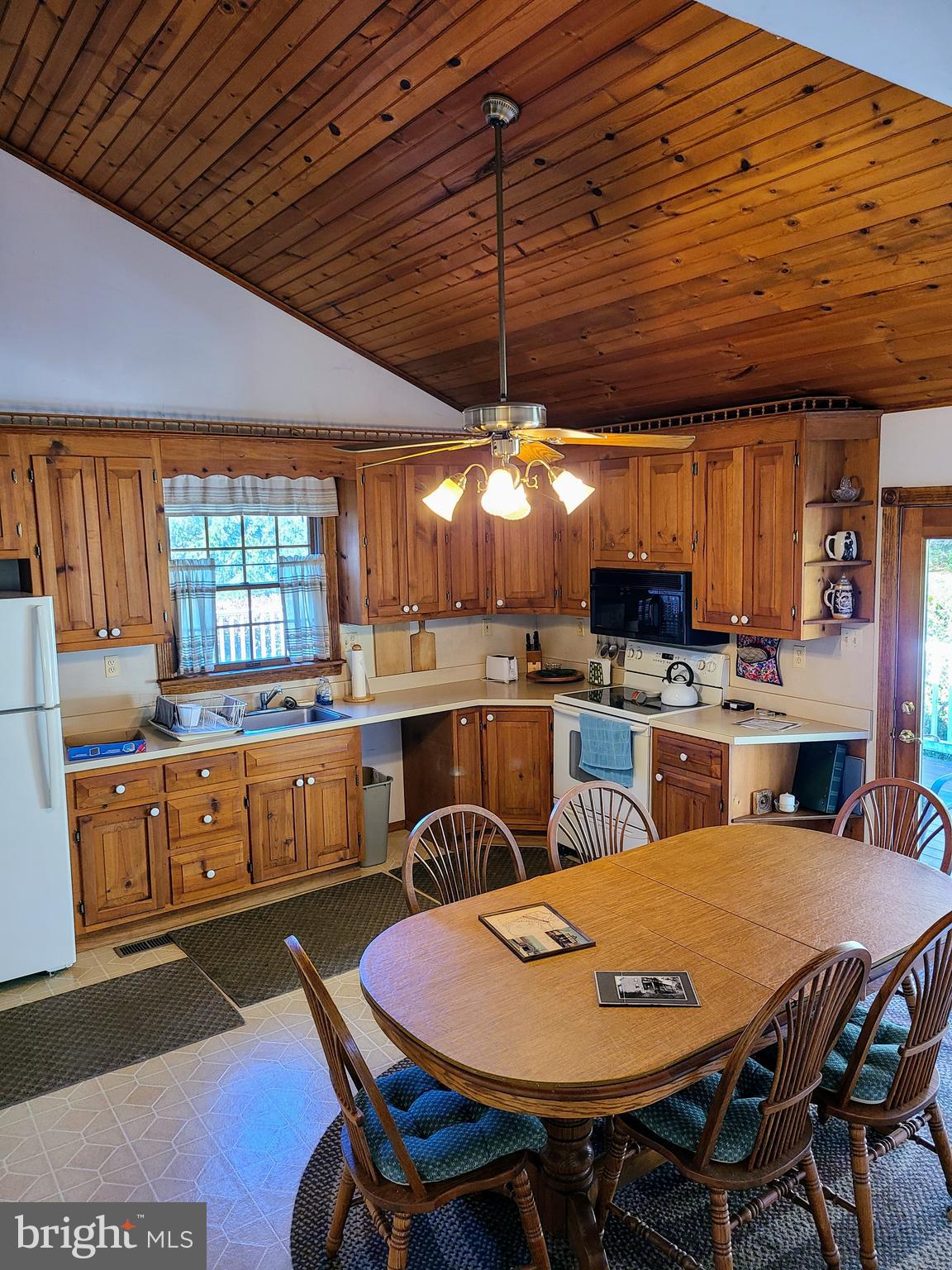 19207 Falls Road Hampstead, MD 21074 - Photo 8 of 44