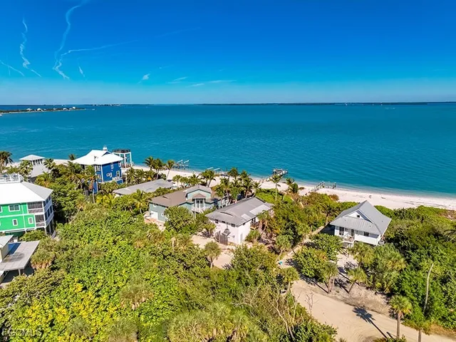 $295,000 | 130 Mourning Dove Drive, Upper Captiva, FL 33924