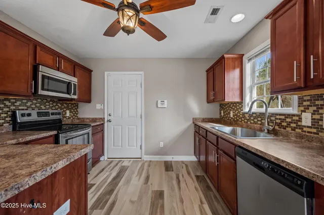 $315,000 | 436 Huffmantown Road, Richlands, NC 28574