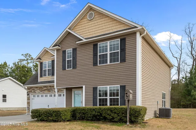 $315,000 | 436 Huffmantown Road, Richlands, NC 28574