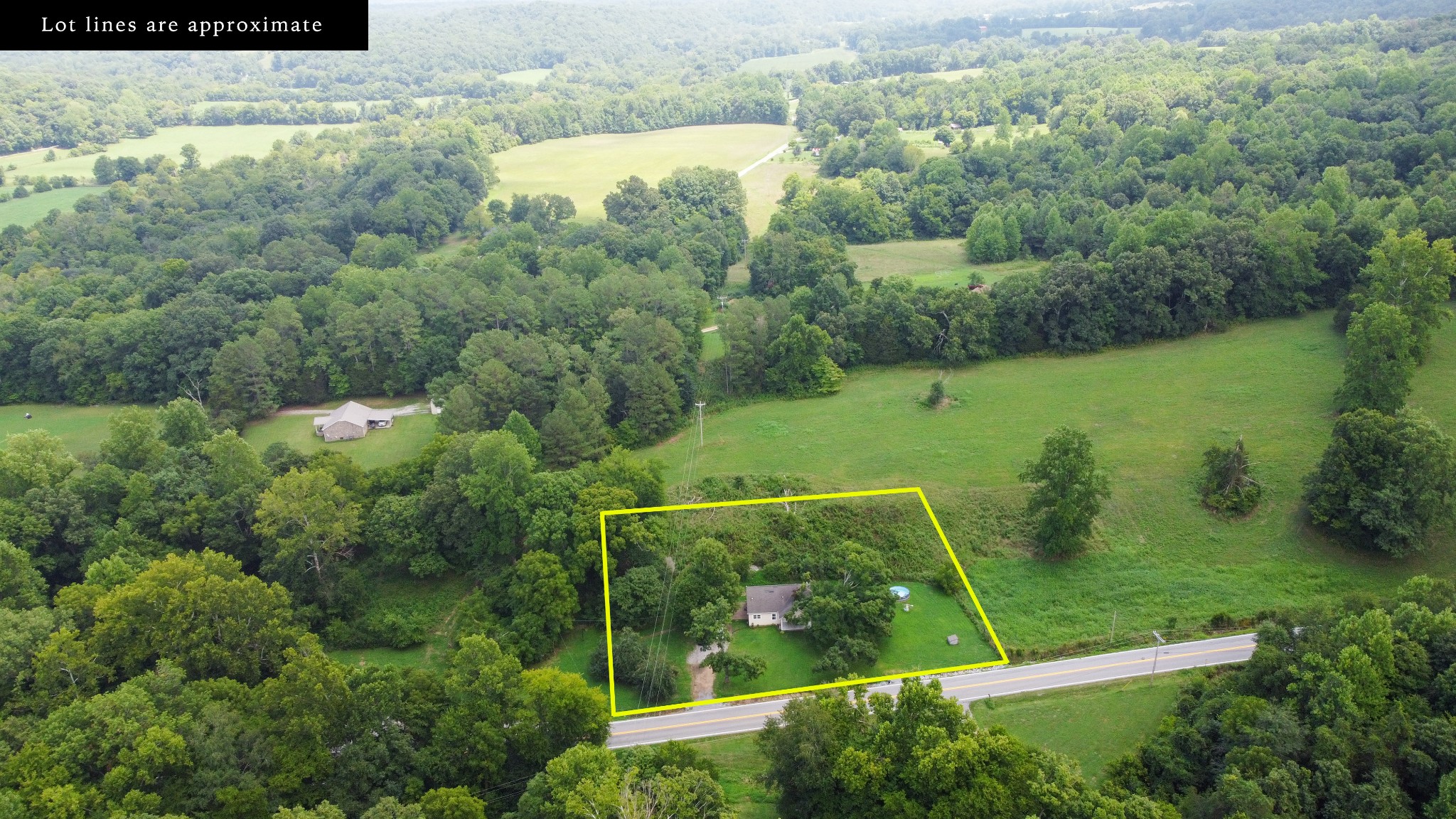 7228 Erin Road McEwen, TN 37101 - Photo 3 of 27 Gallery Image 3