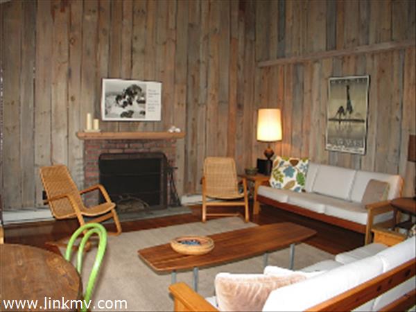 11 Tanglevine Road Chilmark, MA 02535 - Photo 3 of 14 http://d1qzqeyxiitrap.cloudfront.net/photos/25034/600/6bd183de.jpg