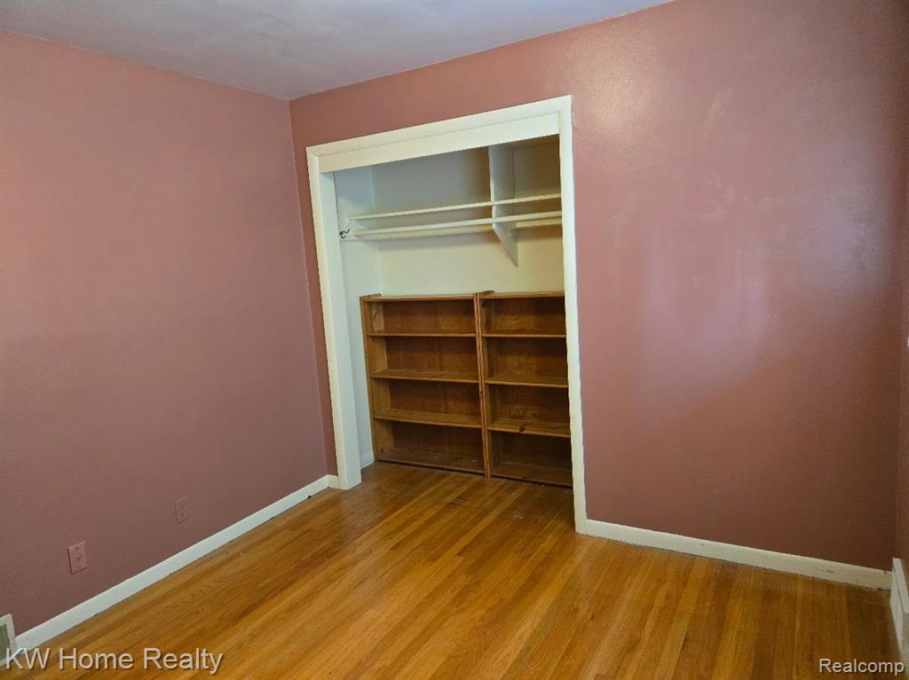 28401 Hawberry Road Farmington Hills, MI 48331 - Photo 21 of 34
