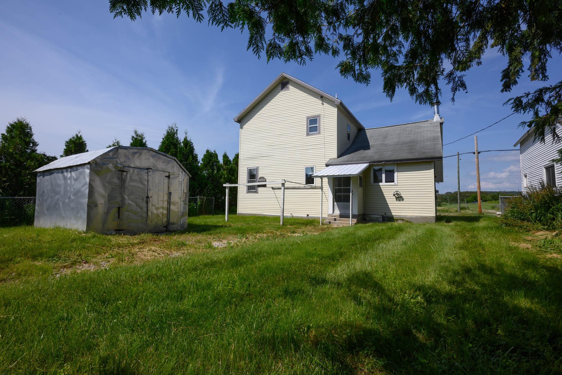7301 Clark Beulah, MI 49617 - Photo 7 of 32