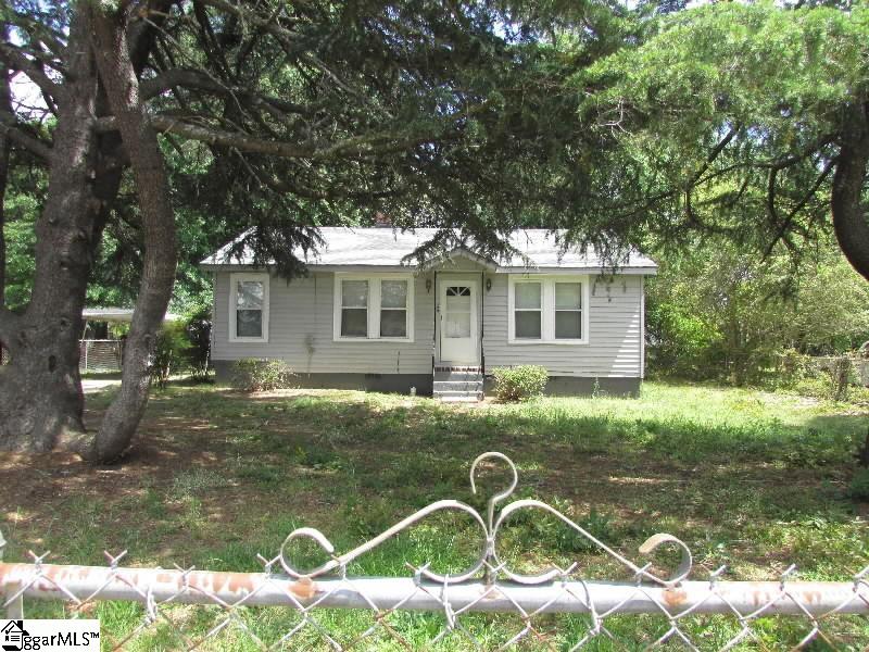106 State Rd S-30-212 Laurens, SC 29360 - Photo 1 of 15