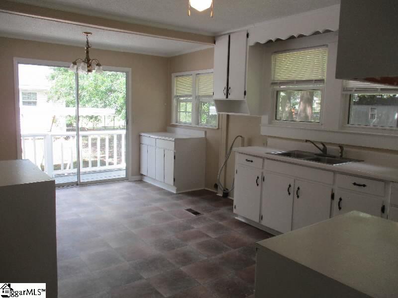 106 State Rd S-30-212 Laurens, SC 29360 - Photo 10 of 15
