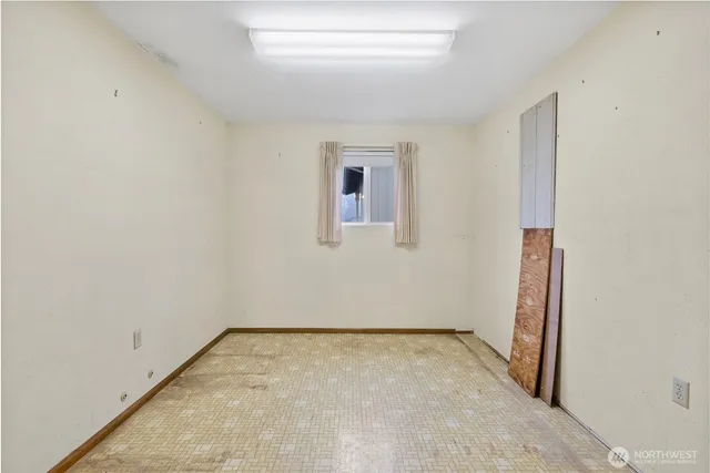 a view of a basketball court