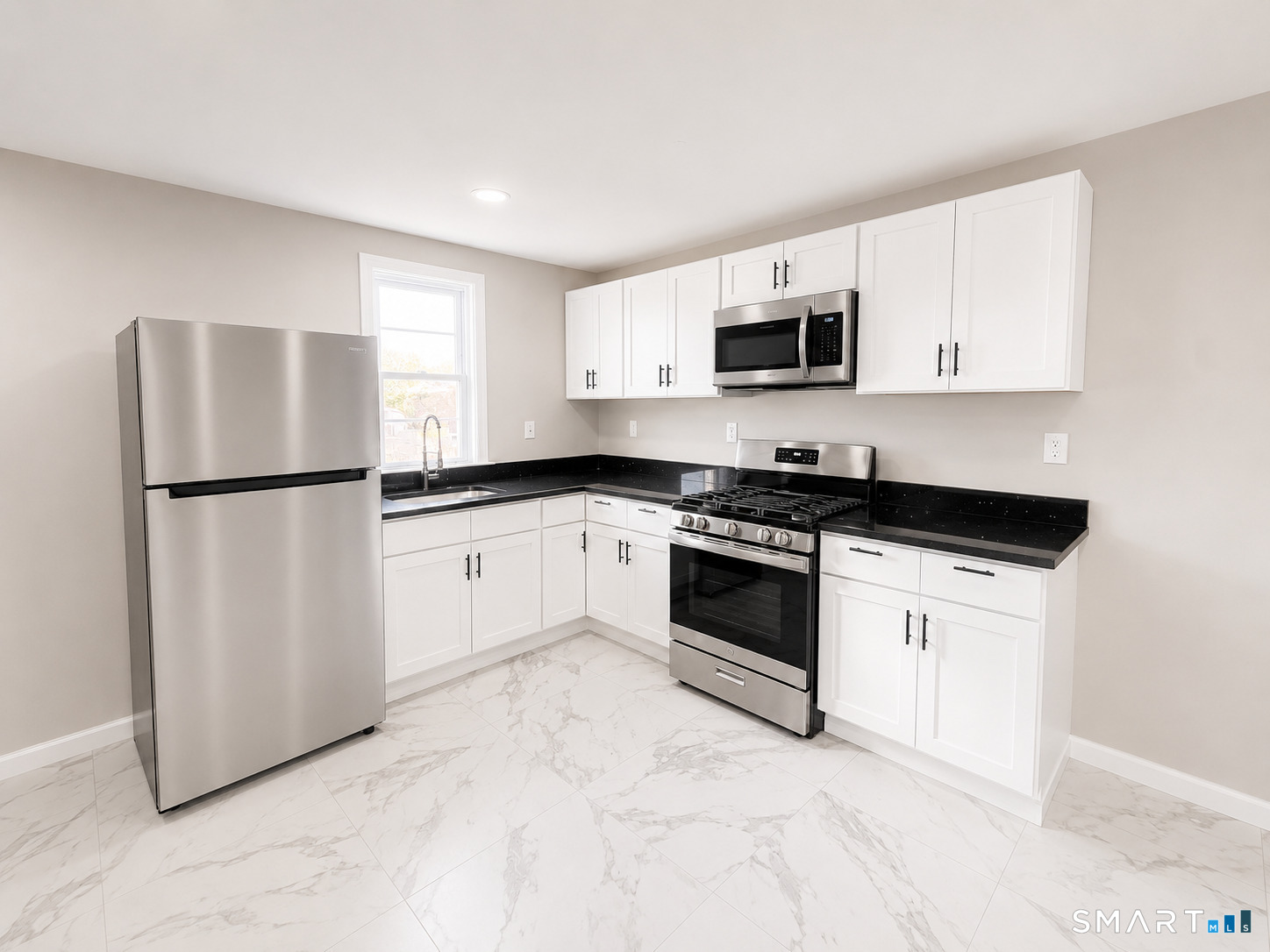 41 Howe Street, Unit 2 New Haven, CT 06511 - Photo 5 of 12 Gallery Image 5