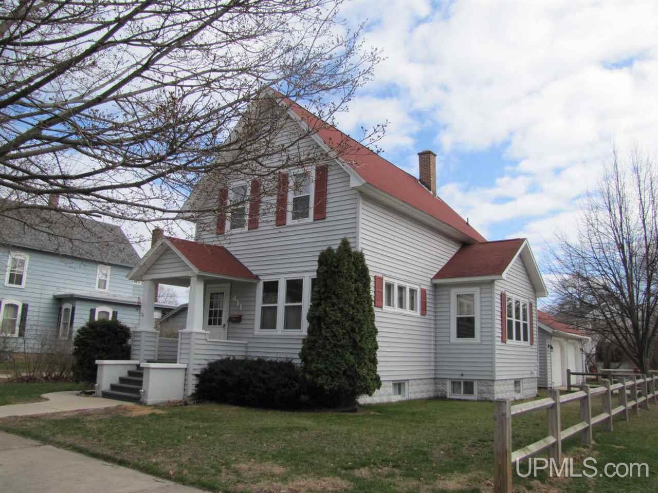 411 South 2nd Street Escanaba, MI 49829 - Photo 1 of 16