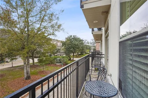 $259,900 | 827 Autumn Place, Unit 203, Mandeville, LA 70471