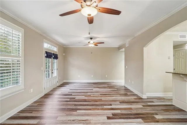 $259,900 | 827 Autumn Place, Unit 203, Mandeville, LA 70471