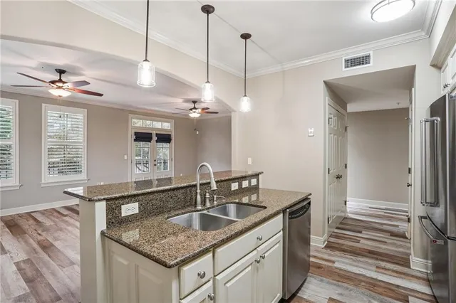 $259,900 | 827 Autumn Place, Unit 203, Mandeville, LA 70471