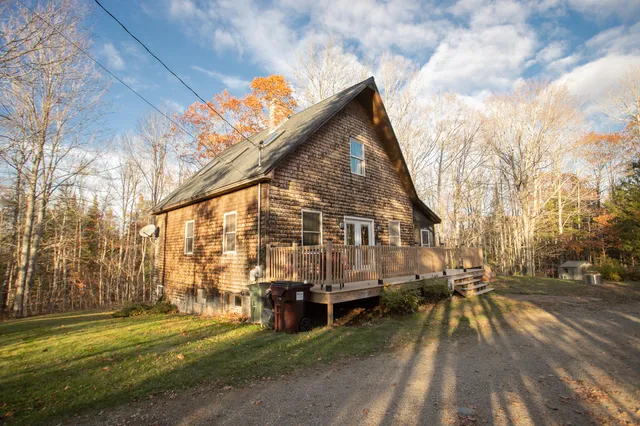 $319,000 | 172 Tannery Loop, Amherst, ME 04605