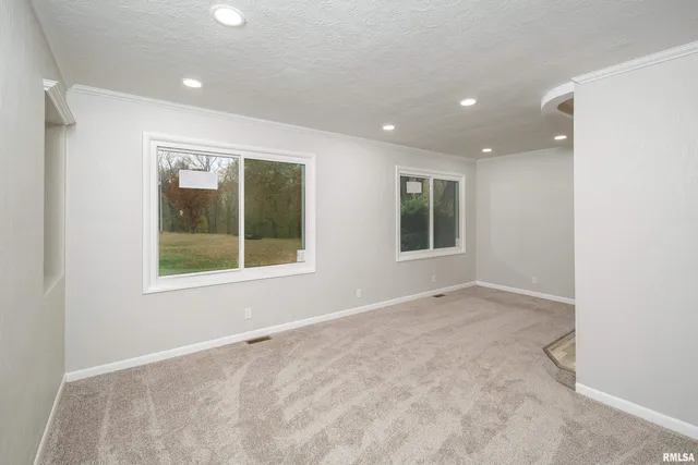 $249,900 | 4 Maple Court, Colona, IL 61241