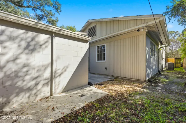 $2,150 | 2755 Green Street, Jacksonville, FL 32205